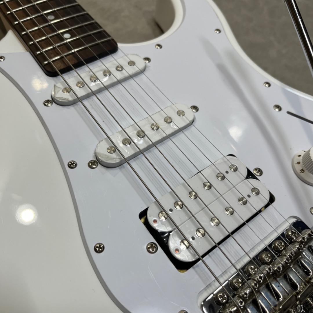 YAMAHA PACIFICA PAC012 ヤマハ　パシフィカ