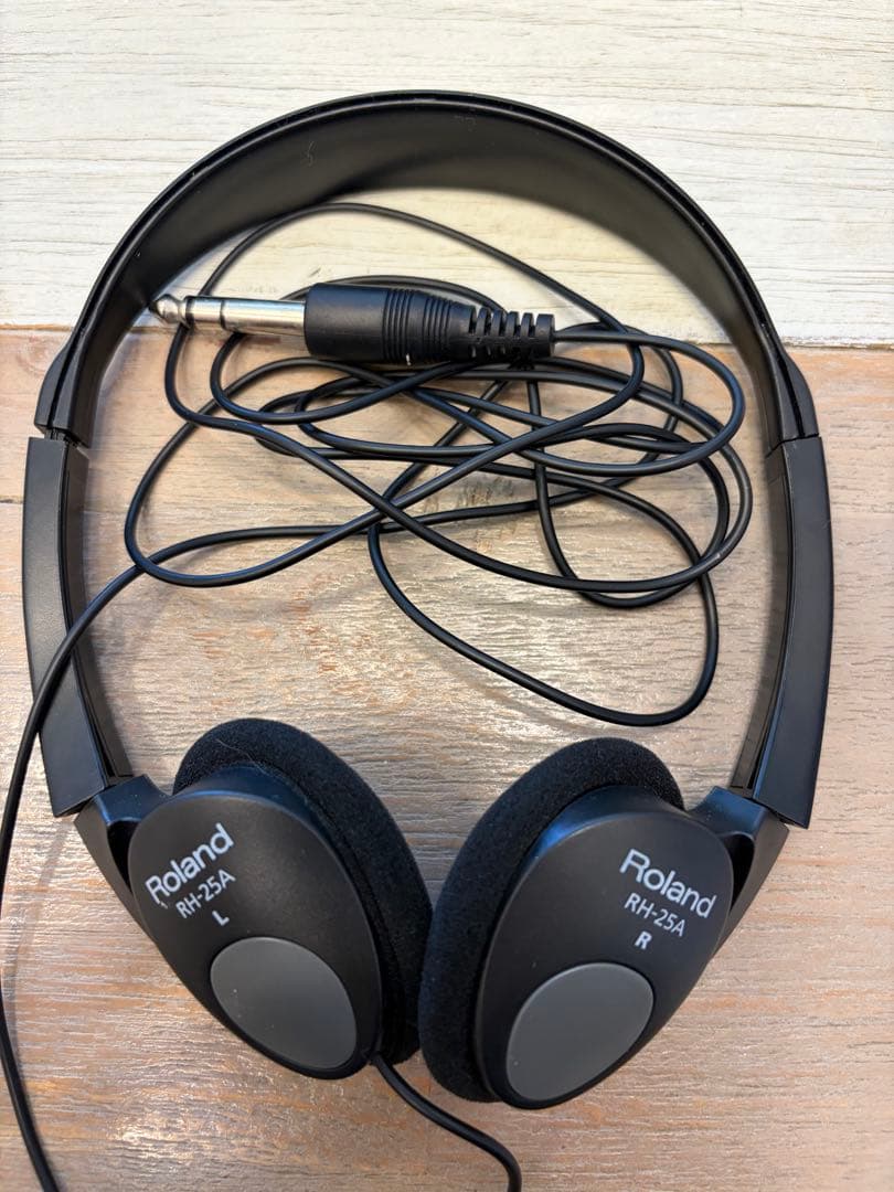 Roland（ローランド）電子ピアノ F-701