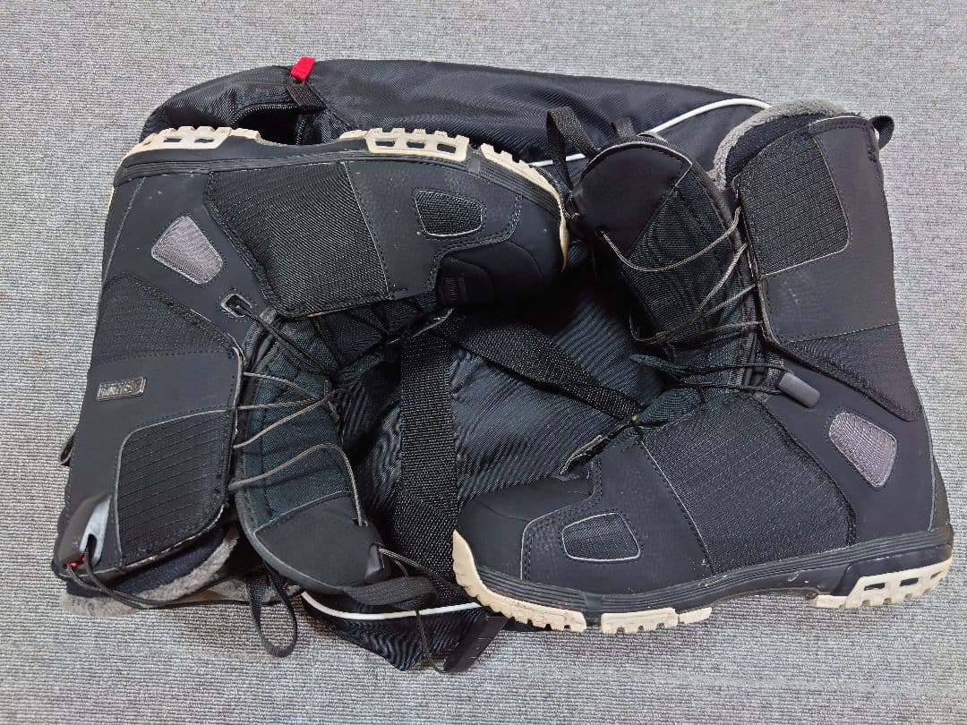 salomon SAVAGE スノーボードブーツ