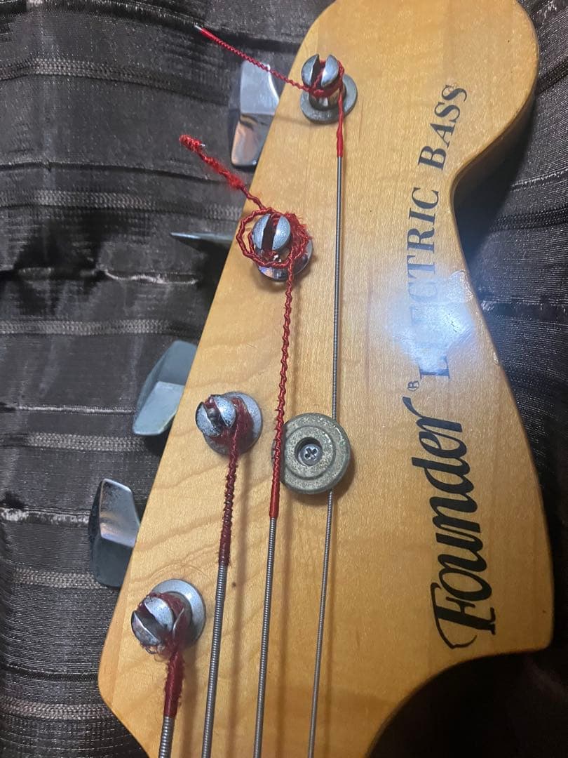 fenderいやfounder Japan vintage ベース　プレベ