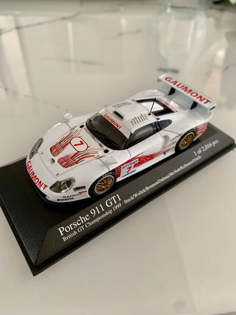 Porsche 4台　RS Spyder 911 Coupe GT1 など