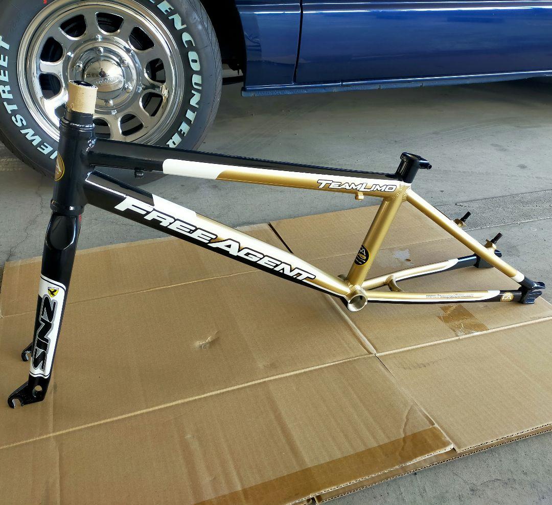 FREE AGENT TEAM LIMO BMXフレーム　カーボンフォークセット