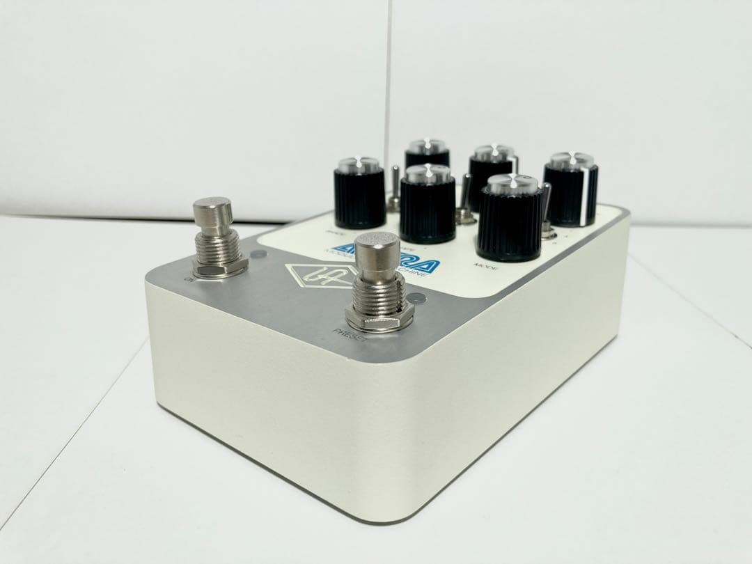 Universal Audio UAFX Astra Modulationペダル