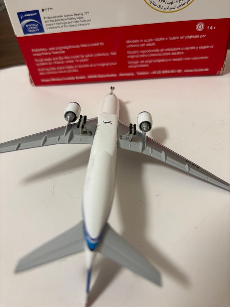クウェート航空　B777-200 クラブモデル herpa 1/500