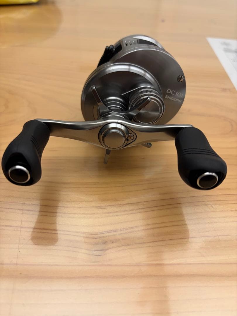 シマノ 20 カルカッタ コンクエスト DC 101 LEFT