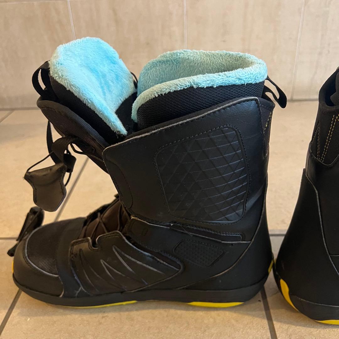 SALOMON スノーボードブーツ ブラック ブルー イエロー