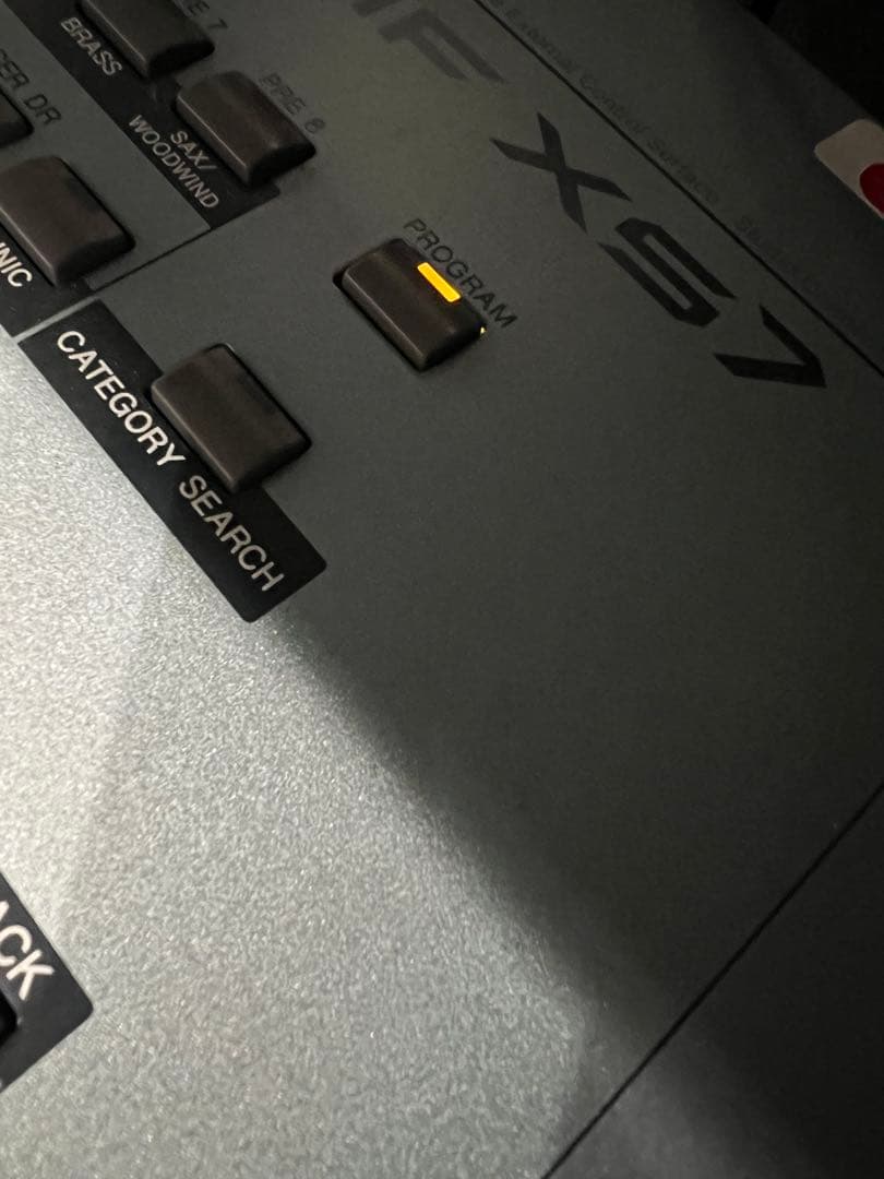 <送料込み>Yamaha MOTIF XS7 シンセサイザー 76鍵　ペダル付き