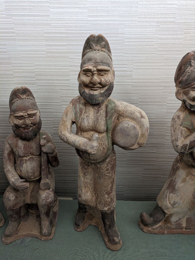 1/31までの出品　中国　俑　4体セット