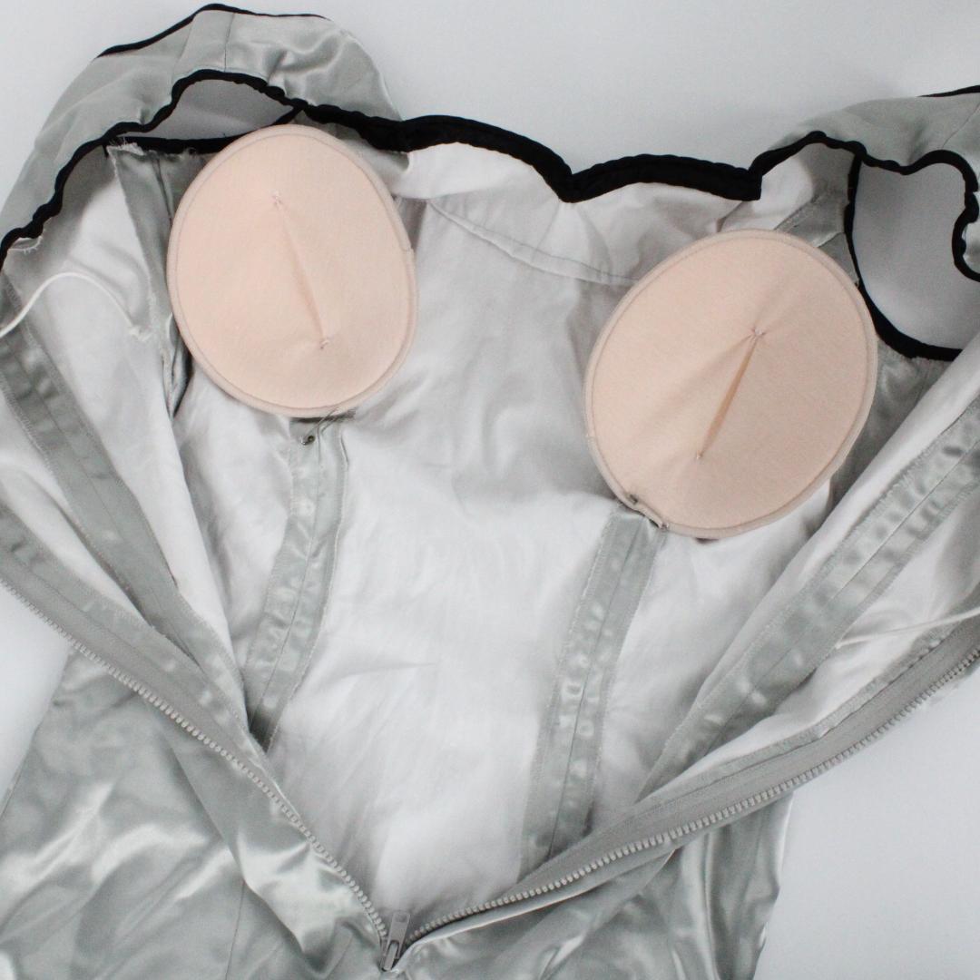 【美品 フラメンコ衣装】光沢シルバーグレー×ブラック ドレス 胸パット付き