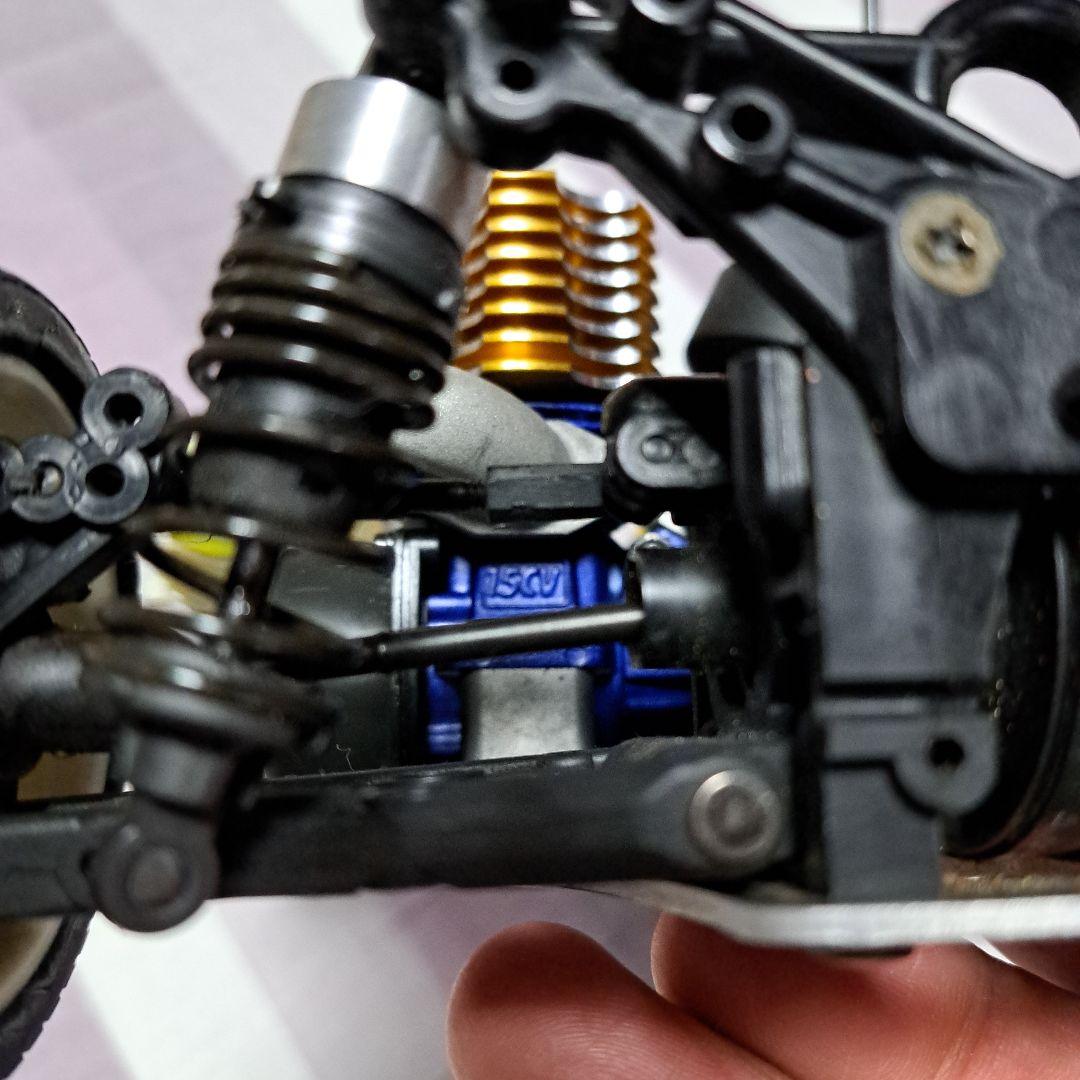 HPI製エンジンカー　ナイトロRS-4メカ付き