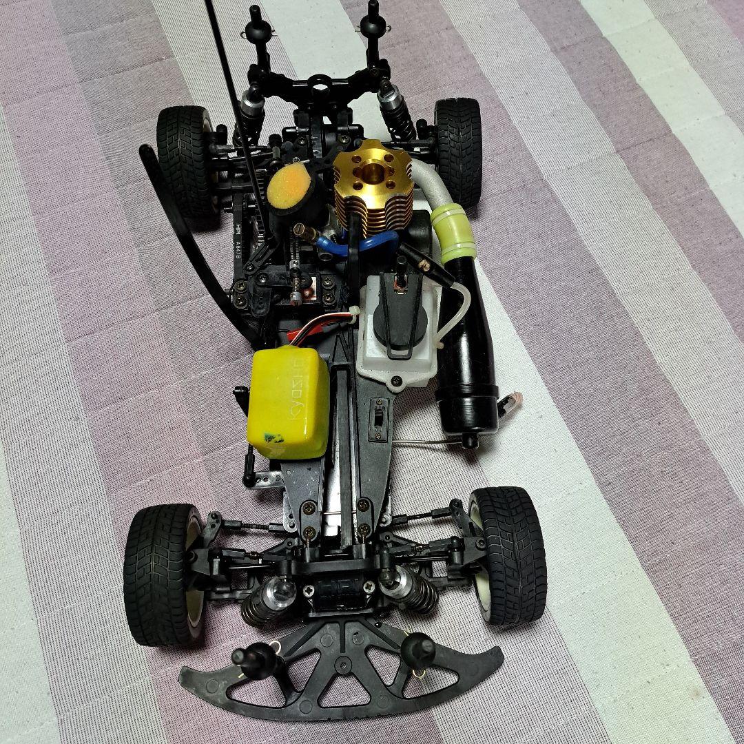 HPI製エンジンカー　ナイトロRS-4メカ付き