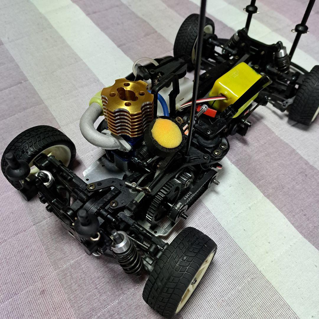 HPI製エンジンカー　ナイトロRS-4メカ付き