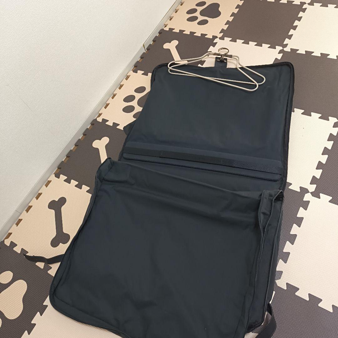 Versace ブラック ガーメントバッグ