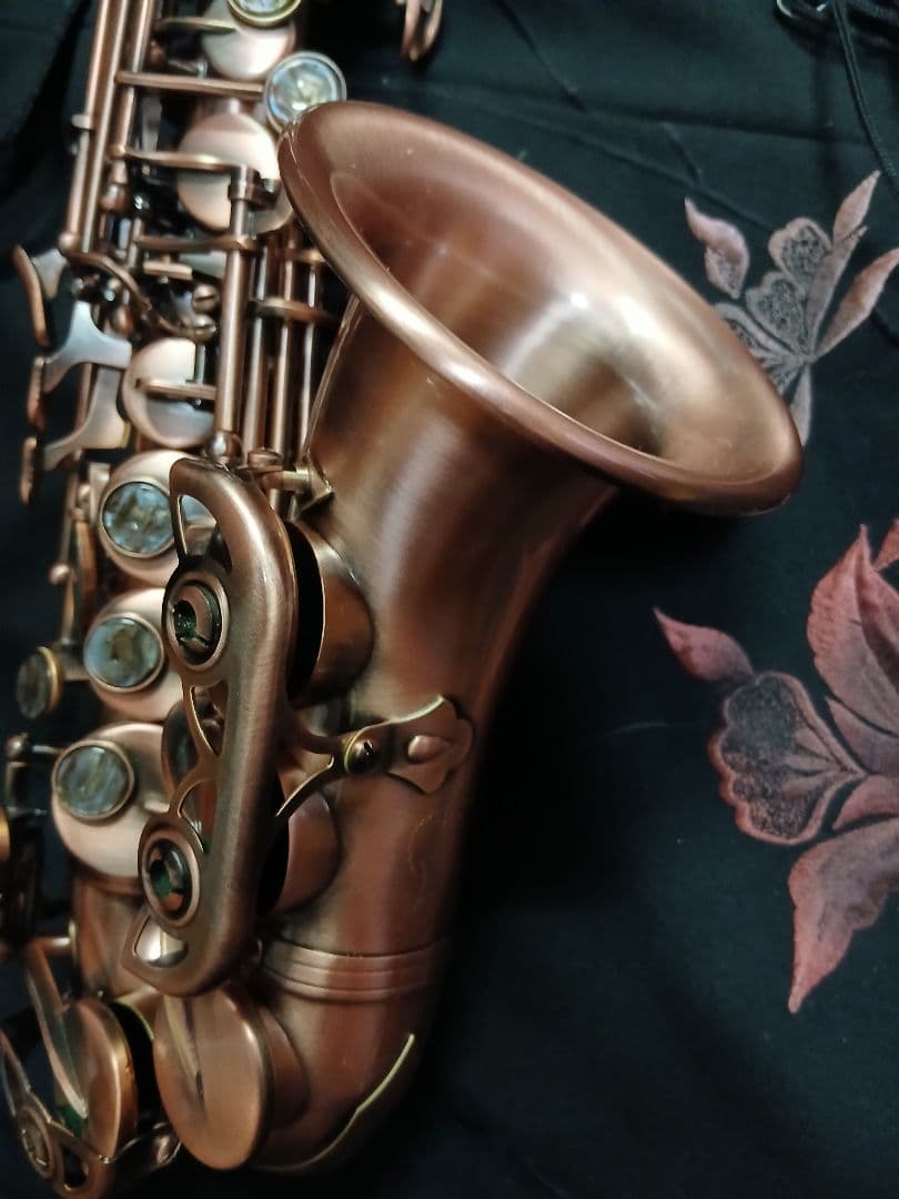 カーブド　ソプラノサックス　アンティークブロンズ　無銘　美品