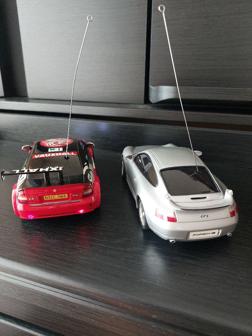 (値下げします）ミニッツレーサー2台セットプラスボディ1台