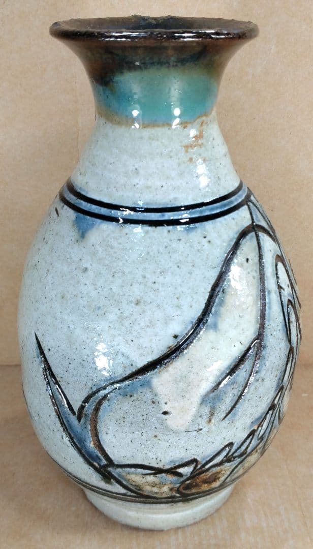 【本物保証】金城次郎 壷屋焼花瓶 共箱 栞 人間国宝 壺屋焼 海老魚紋花瓶