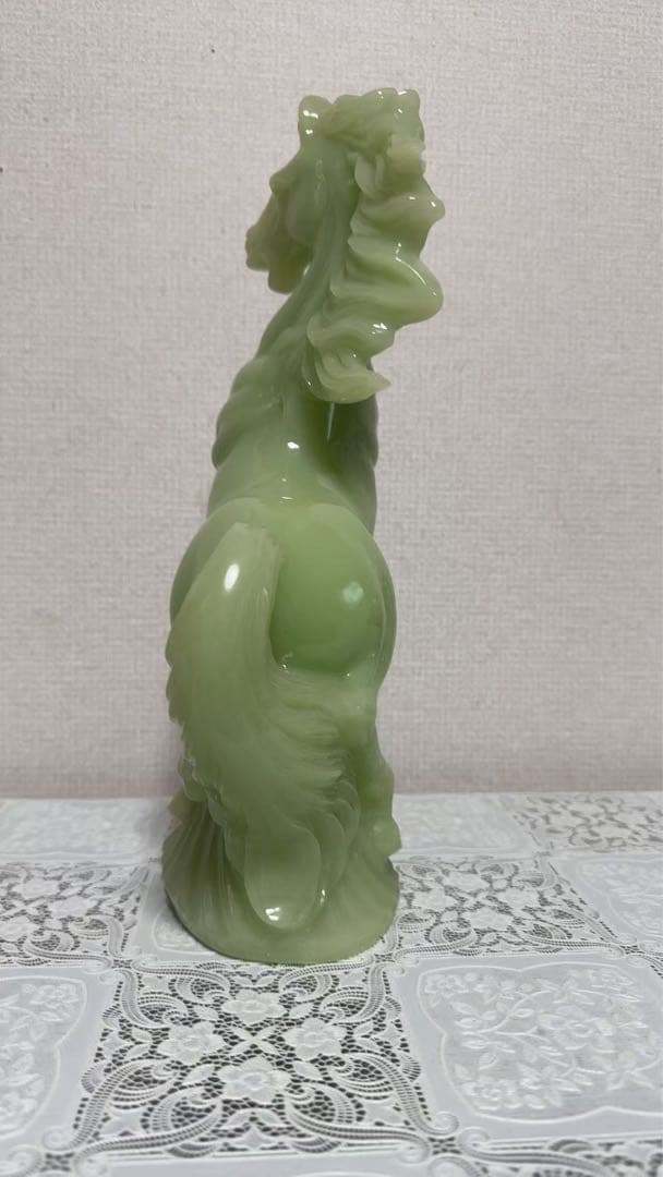緑色の馬の彫刻 約20cm