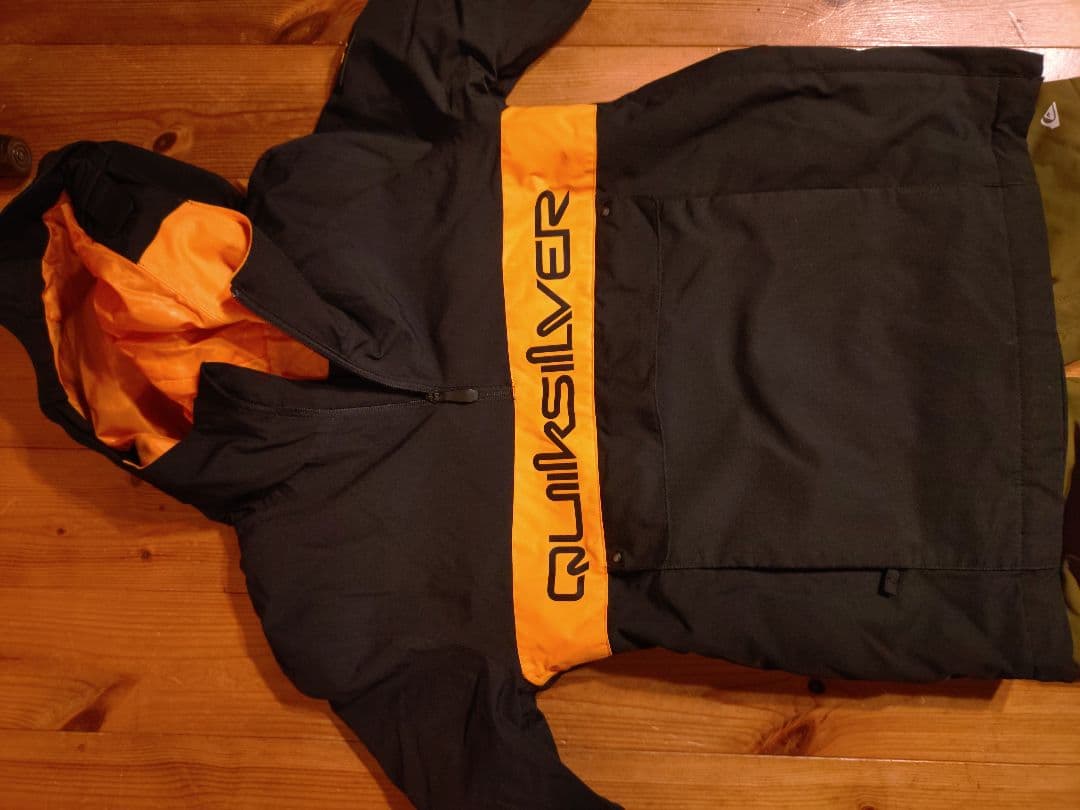 特価 美品 クイックシルバー スノーボード ウェアセット 140 130
