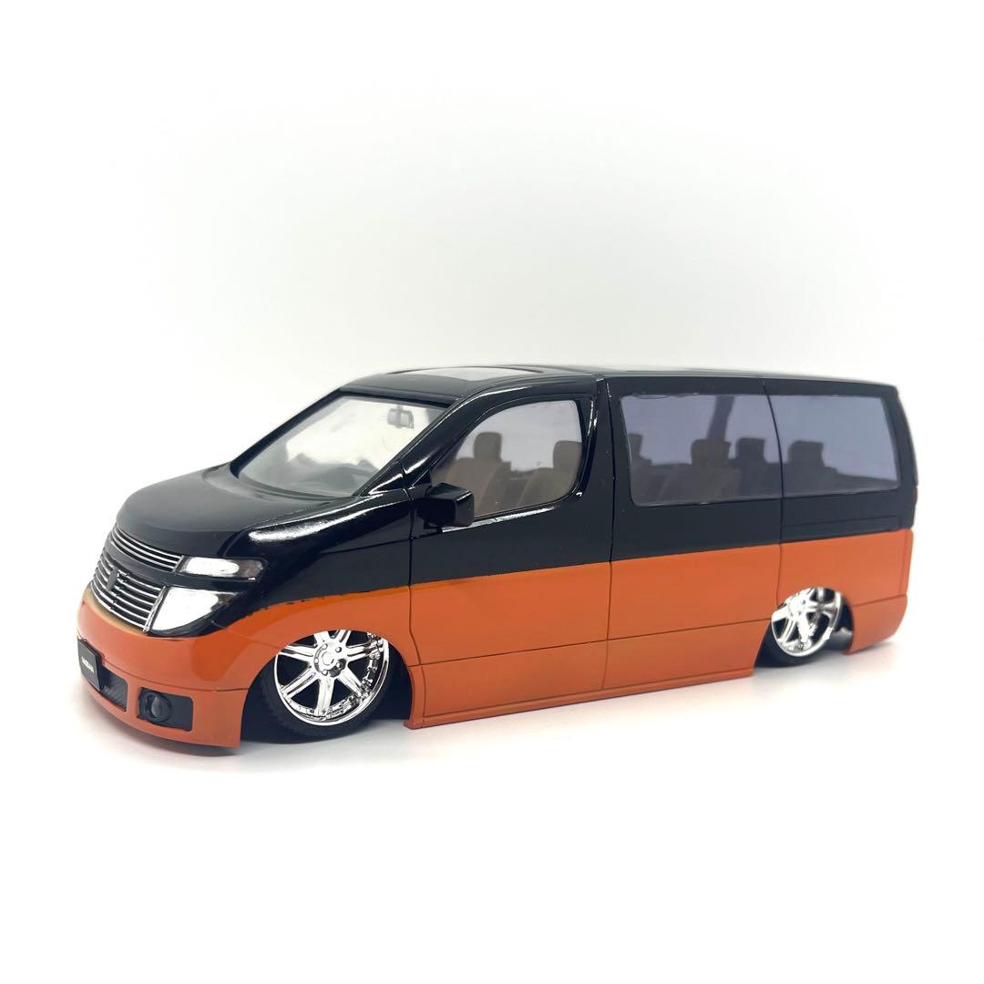 孝明　【完成品】フジミ 1/24 エルグランド トラッキンカスタム