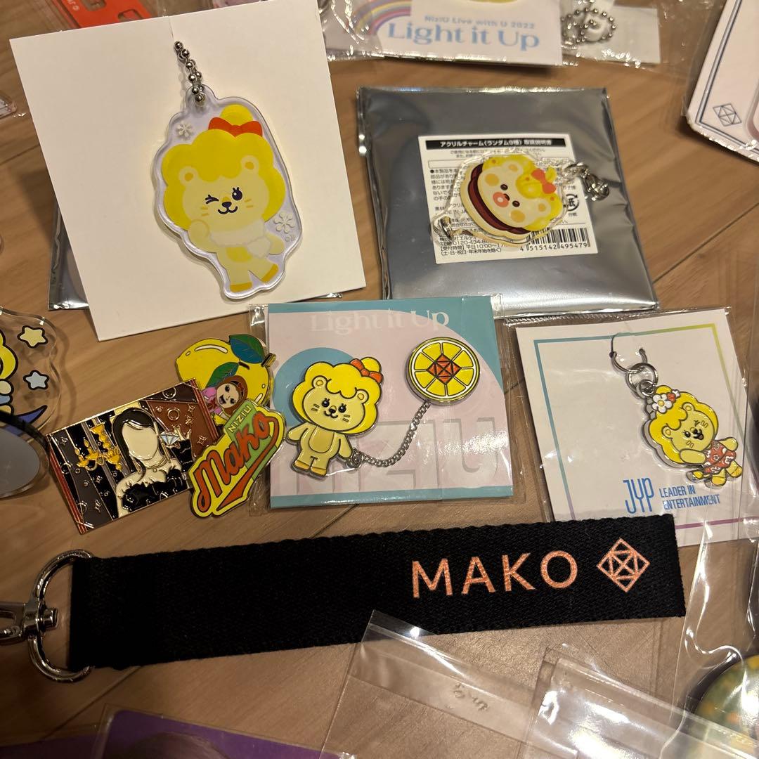 NiziU マコ