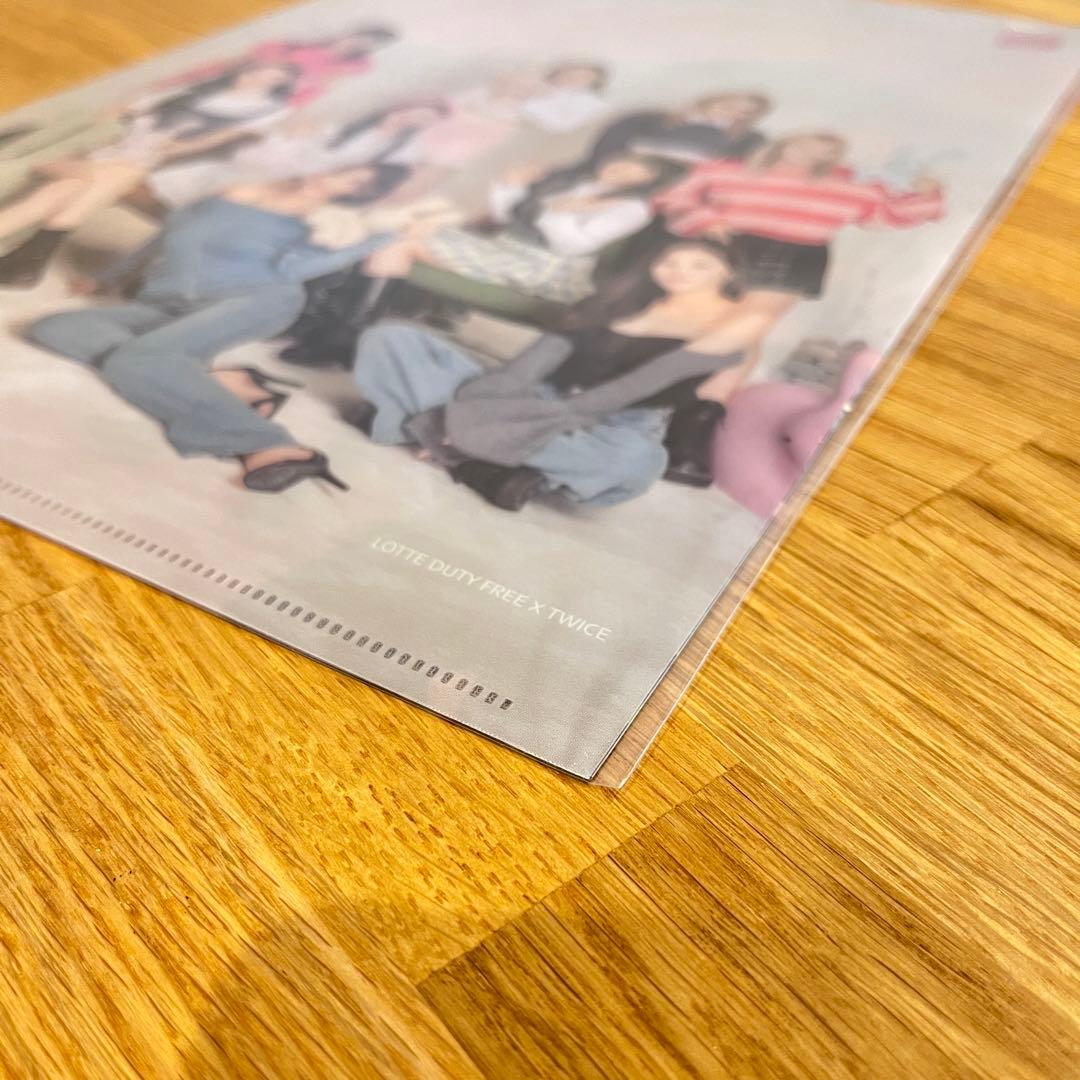 TWICE ロッテ免税店 銀座店限定 トレカ クリアファイル