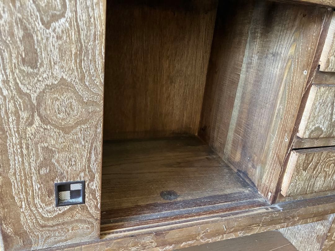 昭和レトロな木製ガラス扉キャビネット