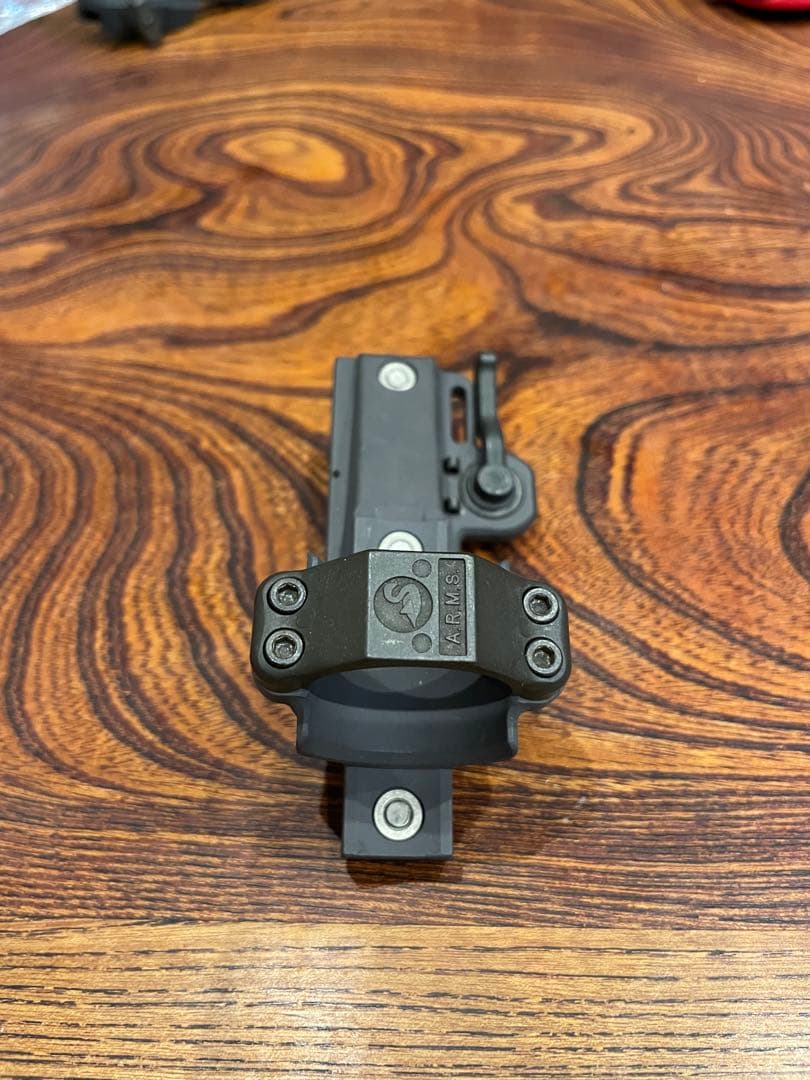 実物A.R.M.S. TRIJICON aimpoint マウント