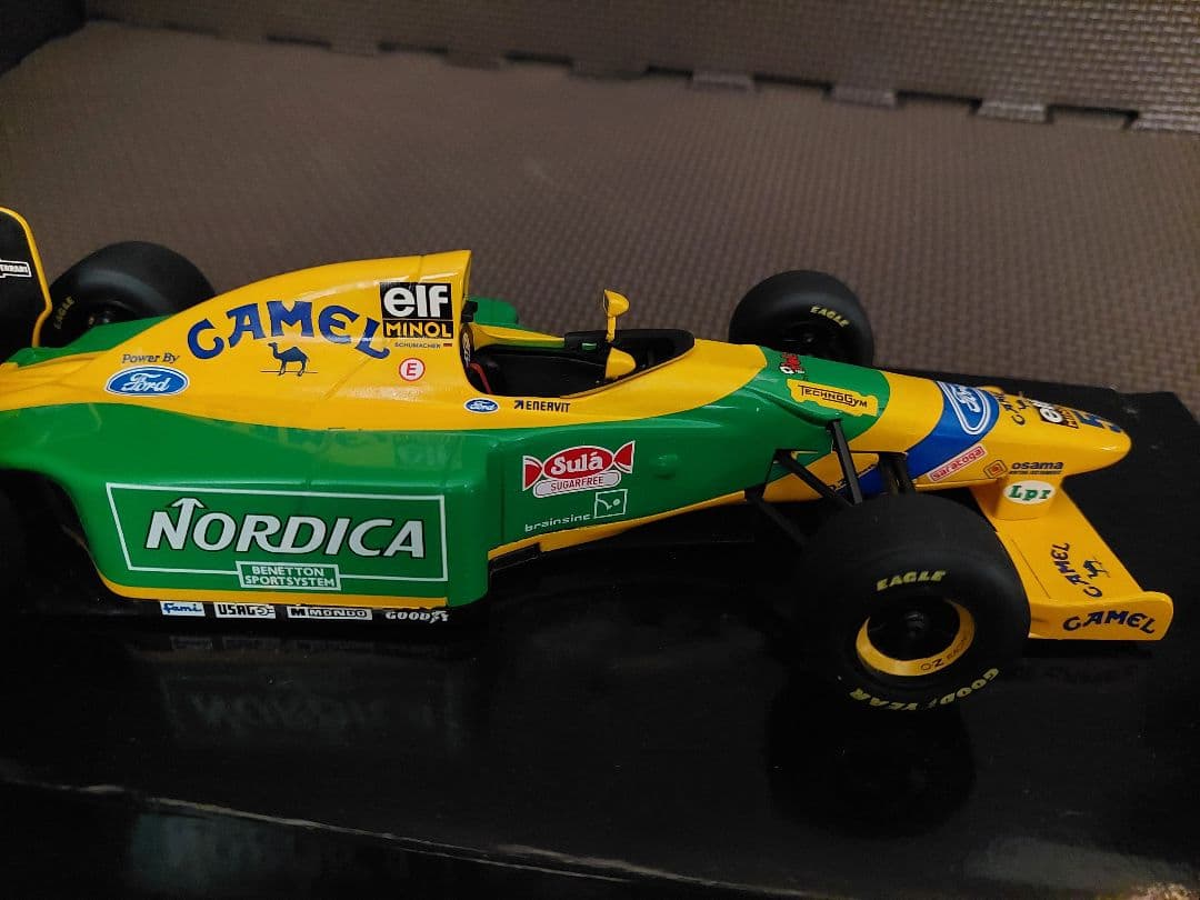 1/18 #5 Benetton B194 M.シューマッハー CAMELロゴ