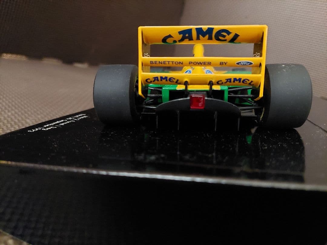 1/18 #5 Benetton B194 M.シューマッハー CAMELロゴ