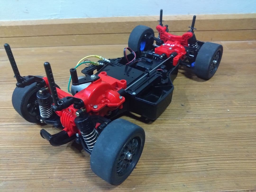 タミヤ　カルソニック　スカイライン　GT-R　ボディ　TA02　シャーシ　セット