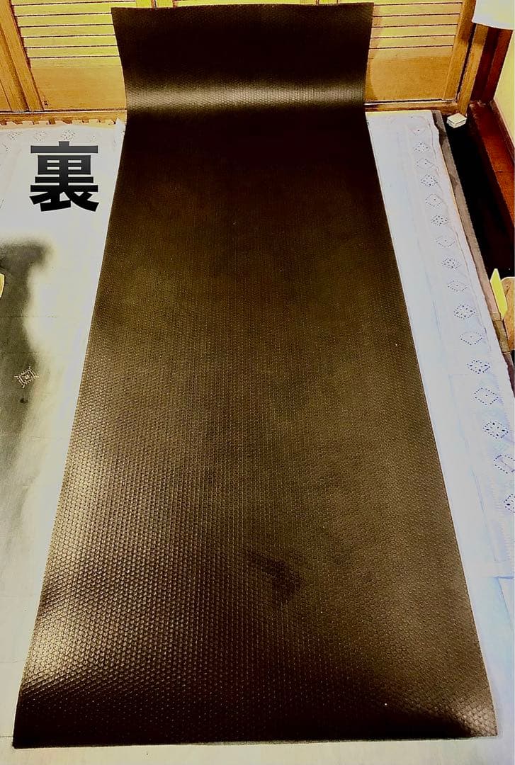 マンドゥカ　ブラックマット PRO (6mm）と専用マットケース付