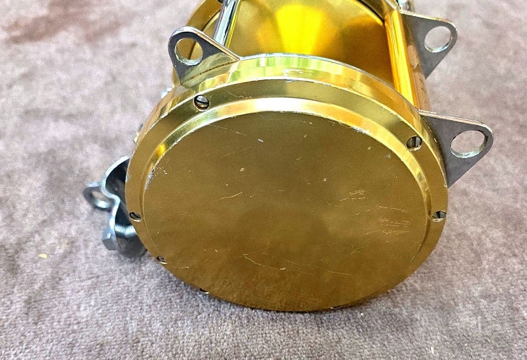 PENN International 80 両軸リール