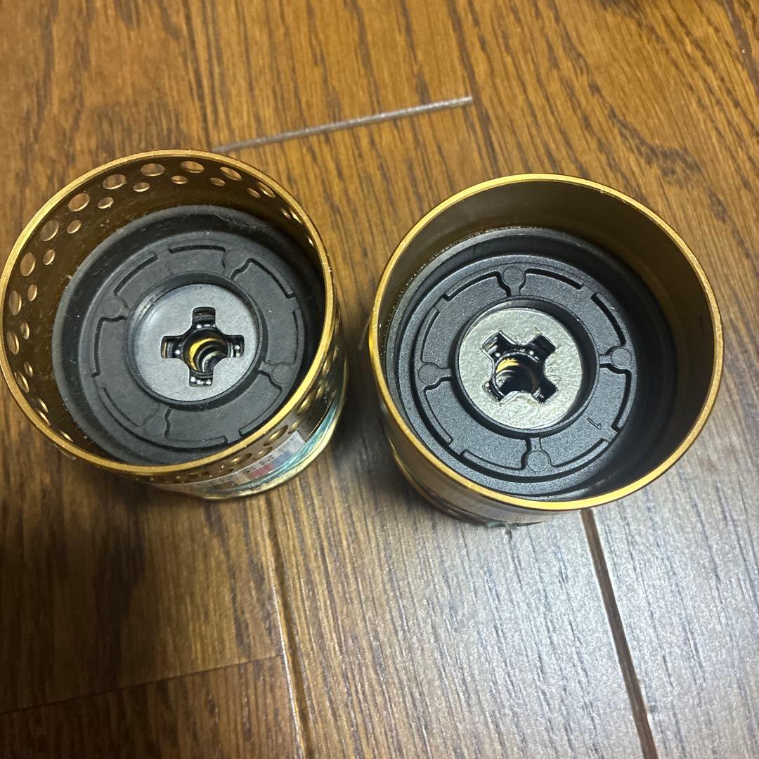 01STELLA 8000 HGスピニングリール