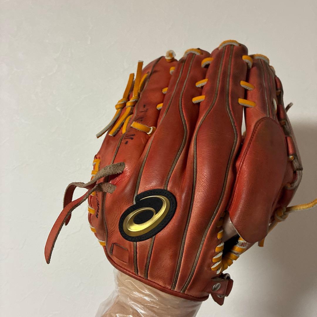 メ*ル様 プロ野球選手支給品　アシックス　ゴールドステージ 硬式投手用　asic