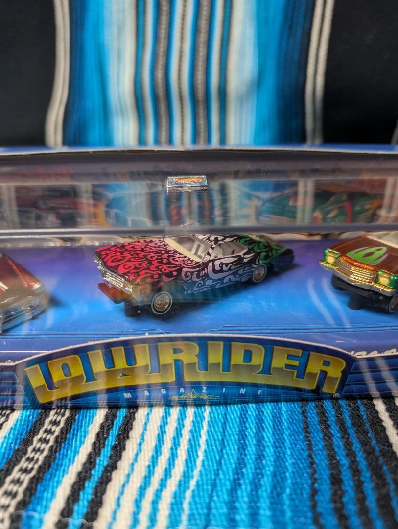 超美品未開封品❗1/64 ホットウィール　LOWRIDER MAGAZINE