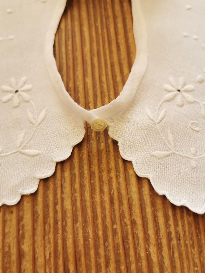 アンティーク フランス アイレット 花刺繍 スカラップ 付け襟 飾り襟