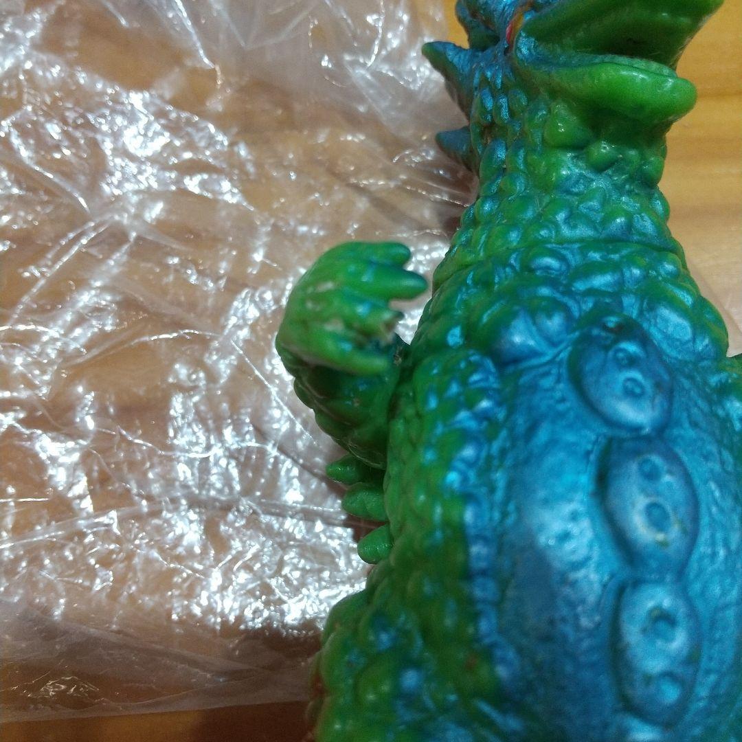 ミニソフビ マルサン ベロクロン