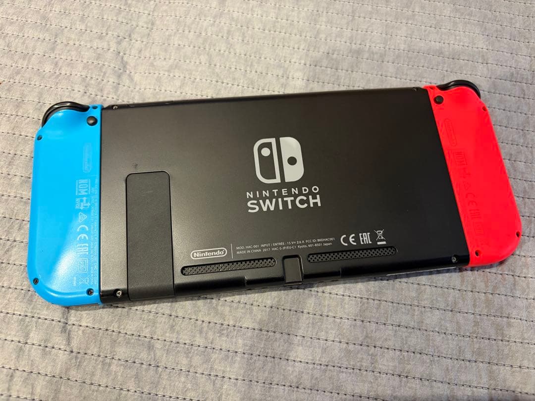 Nintendo Switch カバー、ケース付き