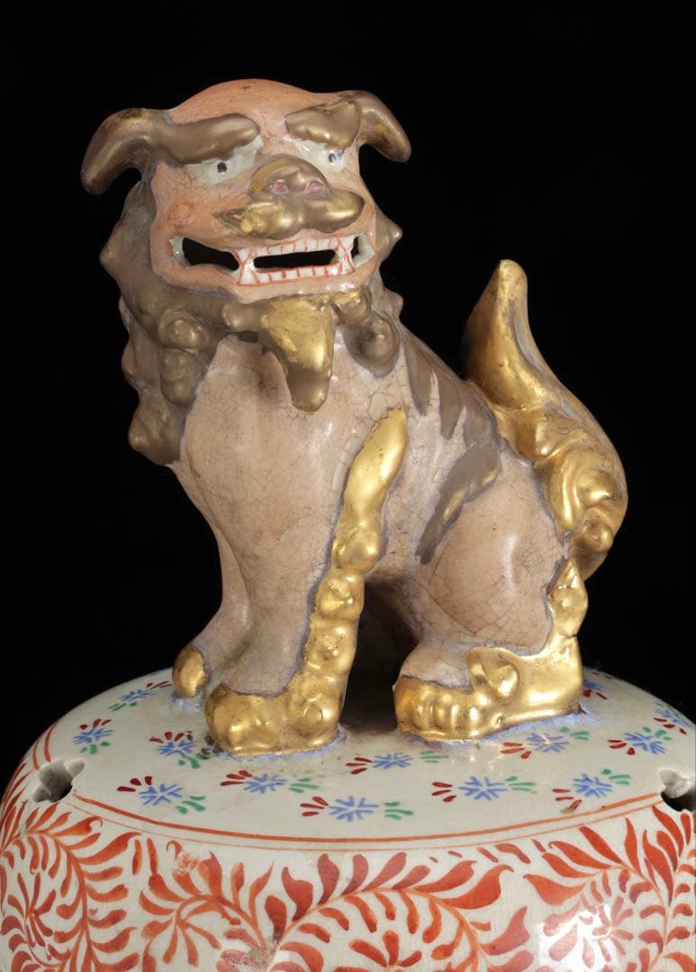 薩摩焼 丸十字家紋 金襴手色絵金彩 武者人物図 獅子摘 三足香炉 特大62cm