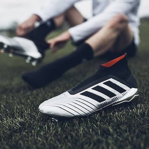 シューズ ADIDAS PREDATOR 19+