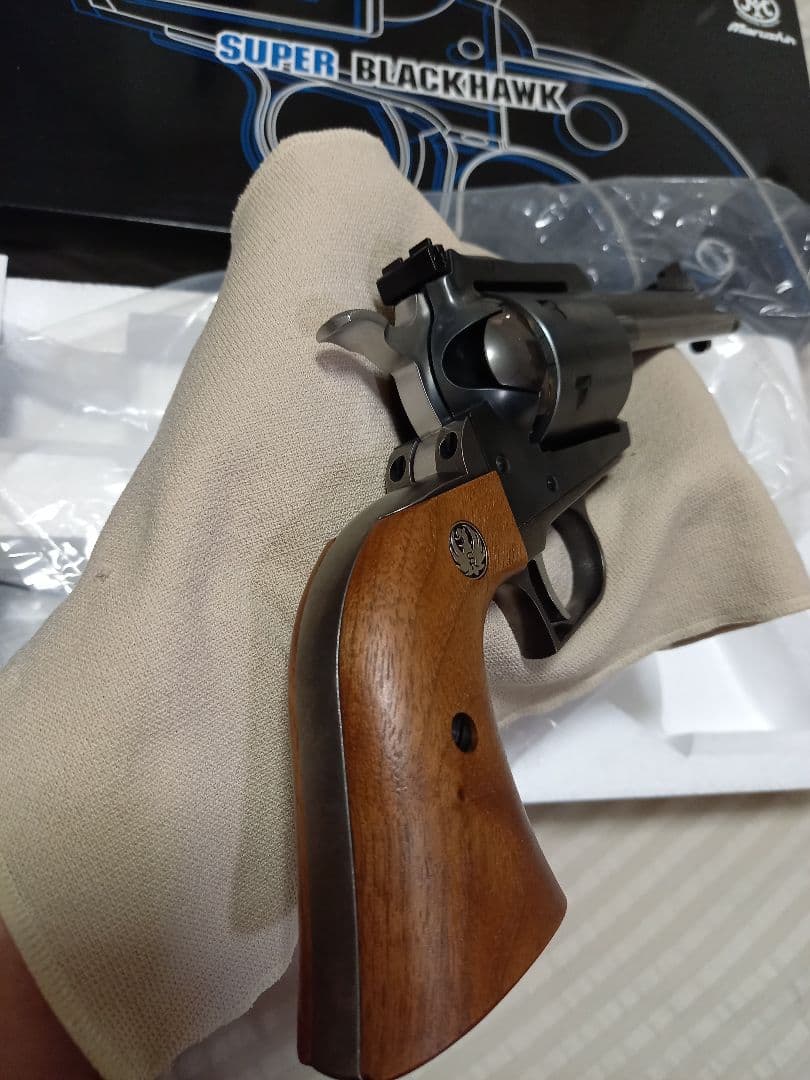 スーパーブラックホーク　エクセレントHW ガスガン 4.62インチ