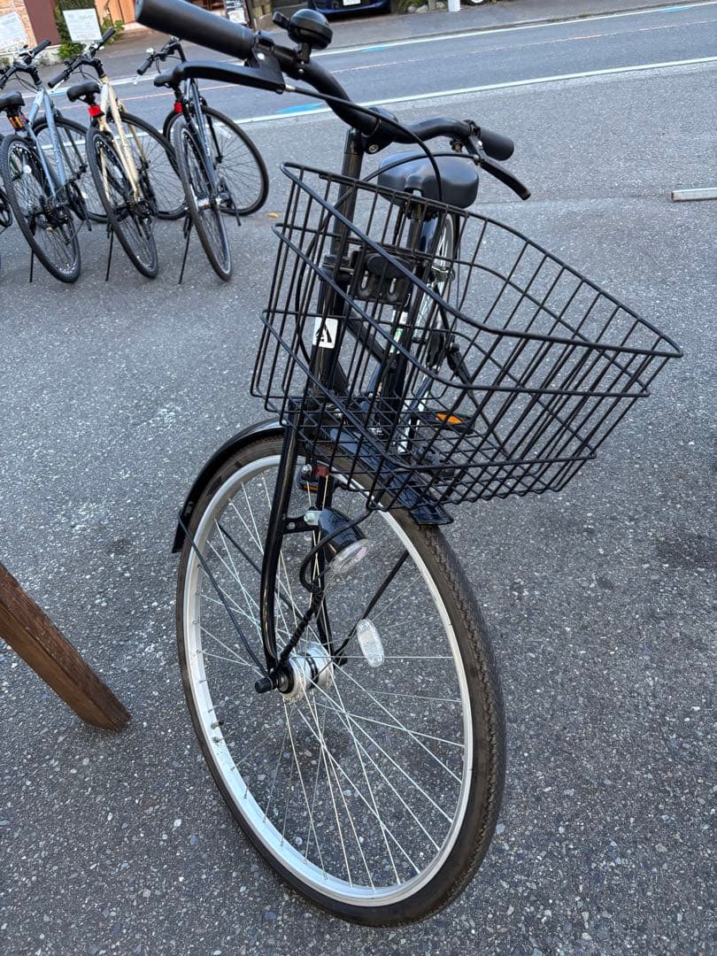 黒色 シティサイクル 前バスケット付き