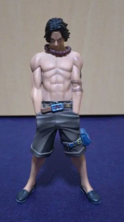 ワンピース DXフィギュア 4体セット マルコ エース ルフィ ジンベエ