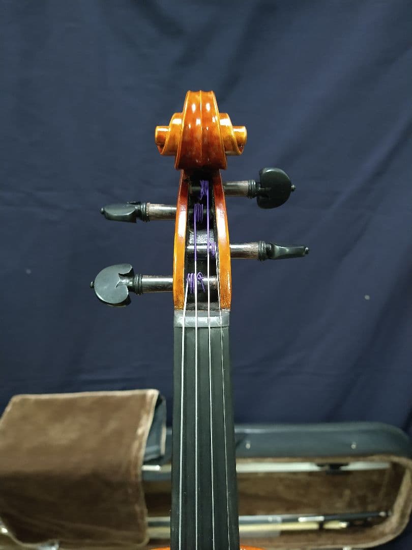 新品　オイルニス バイオリン　１ピース最高美しいトラ目メープルバック＆サイド板