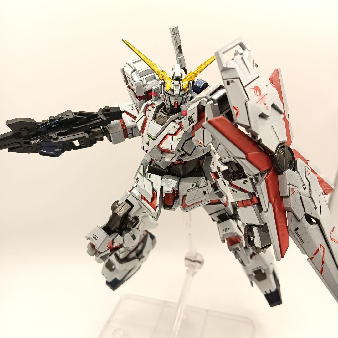 HGユニコーンガンダム、チタニウムフィニッシュ風全塗装完成品