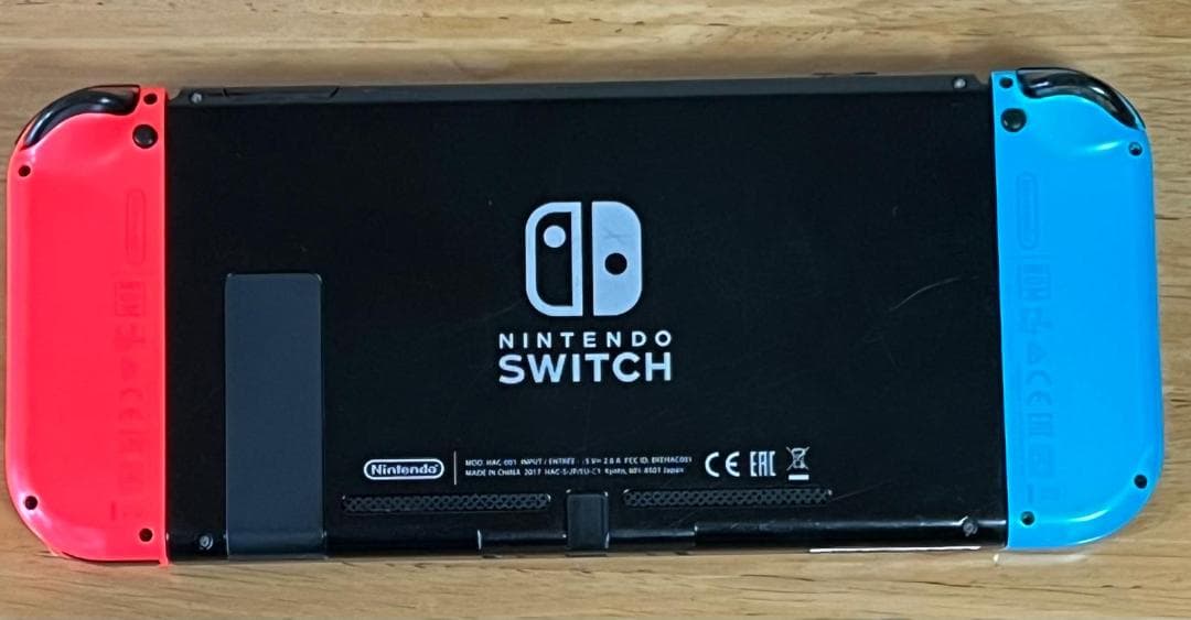 ジャンク品　Nintendo Switch 本体 青と赤