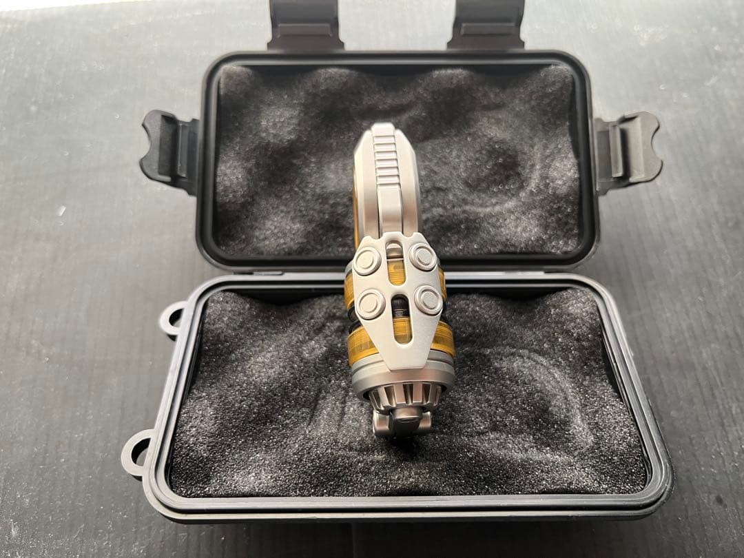 音叉内蔵 グレネード型 フィジェッ トトイ　EDC