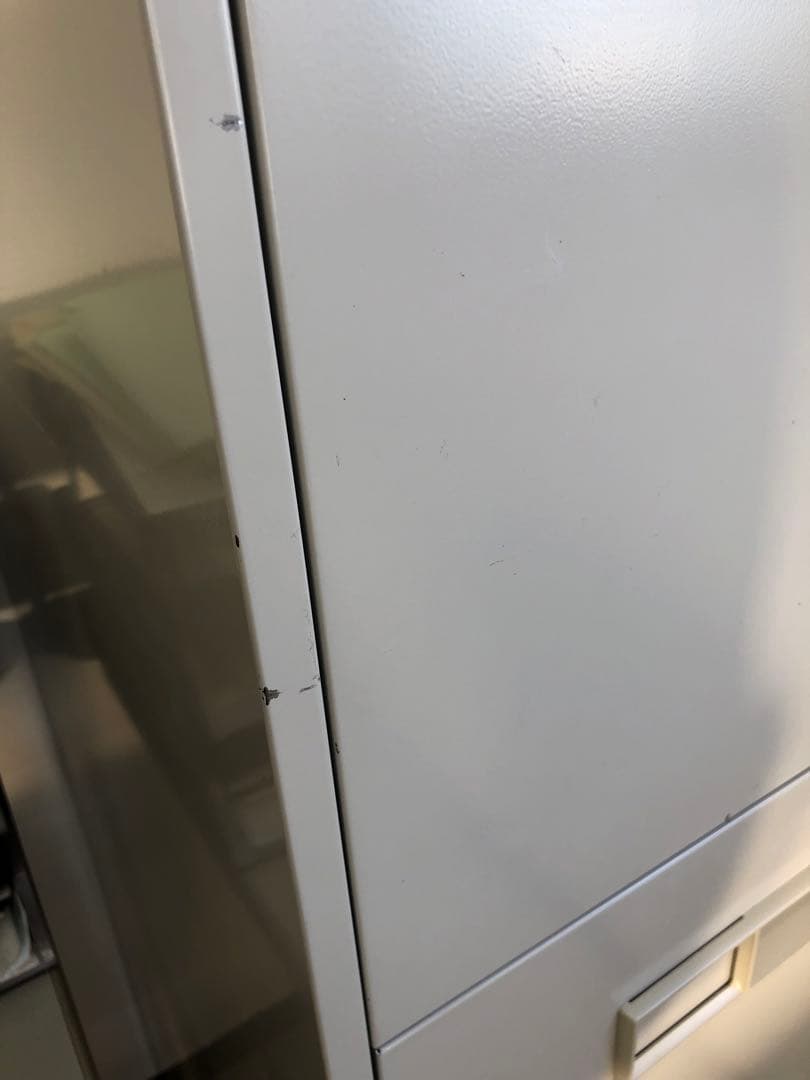 UCHIDA大型キャビネットA3入ります