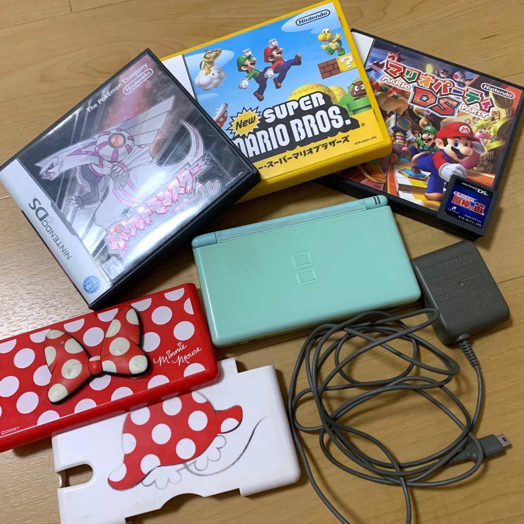 DSライト　本体＋ソフト4本　充電器　カバー