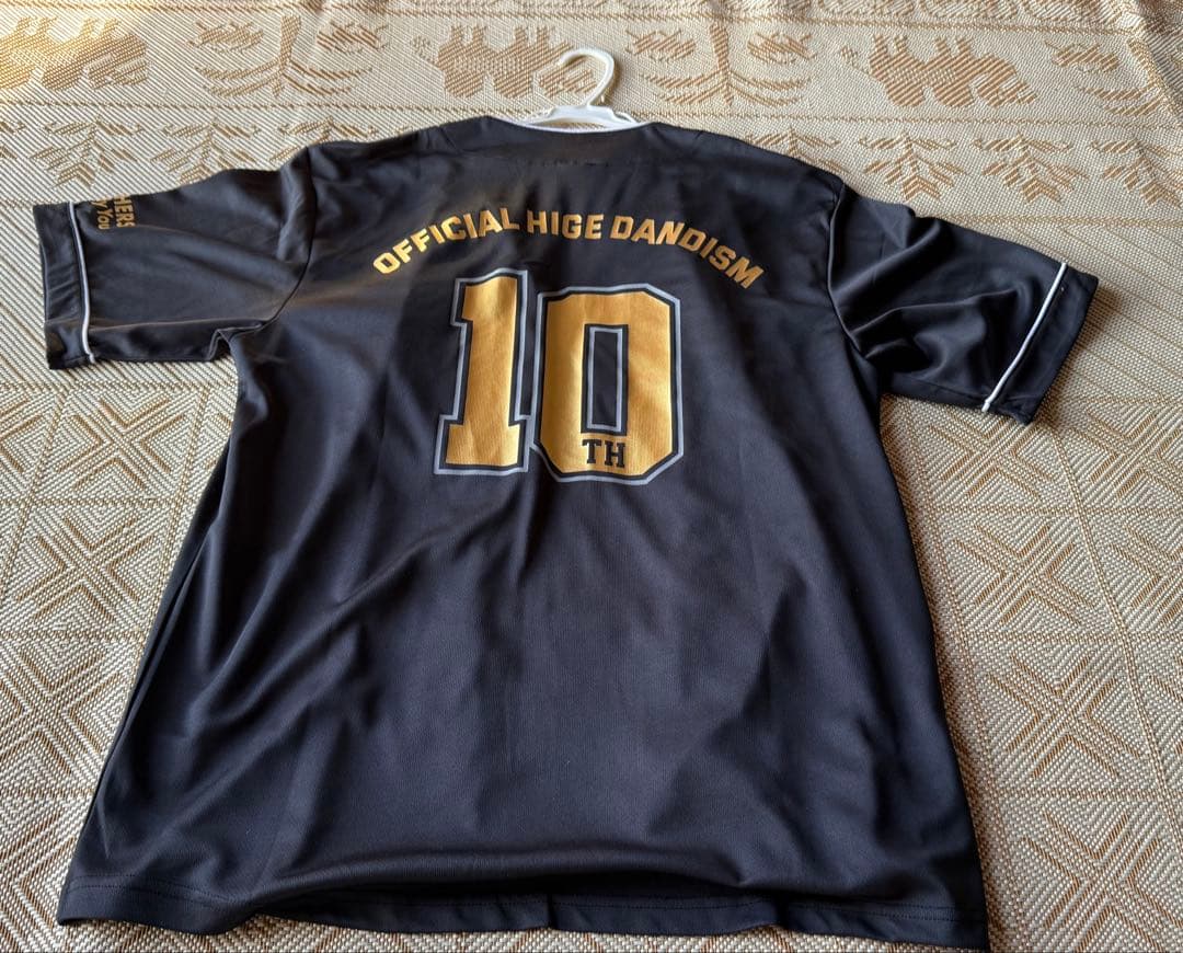 official髭男dismさん「10周年記念ベースボールシャツ」